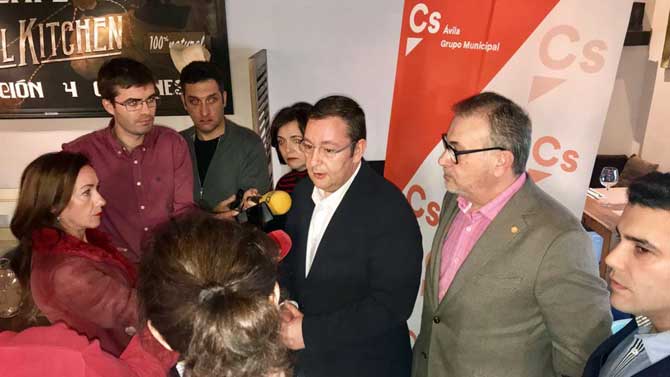 Declaraciones a los periodistas del portavoz de Ciudadanos, Marco Antonio Serrano.