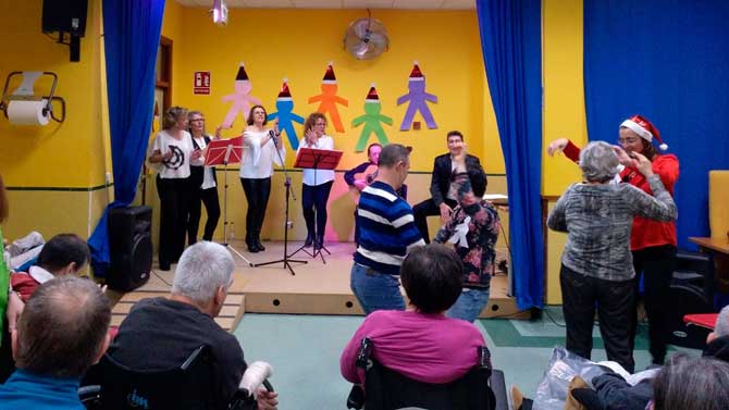 Actuaci&oacute;n de Un Mill&oacute;n de Ol&eacute;s en Pronisa.