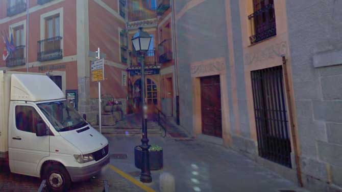 Bar El Rinc&oacute;n, en la plaza de Zurraqu&iacute;n.