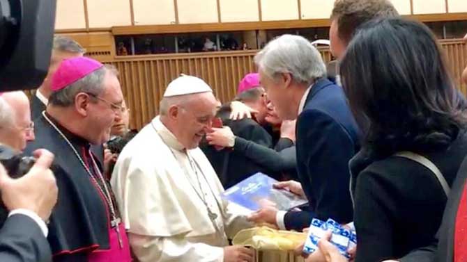El papa Francisco con la delegación de Ávila.