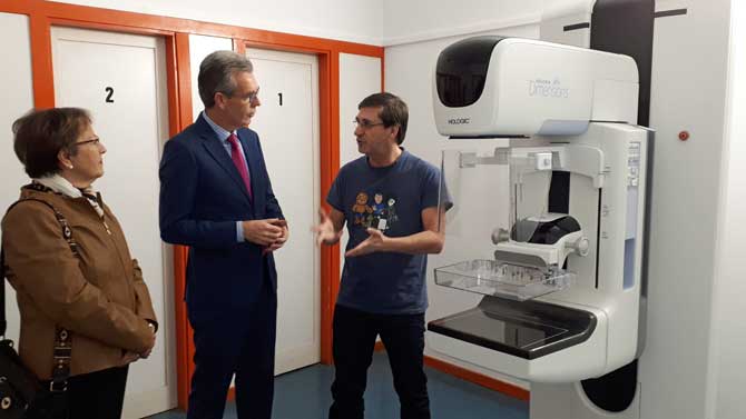 Presentaci&oacute;n del mam&oacute;grafo del Centro de Especialidades &Aacute;vila Estaci&oacute;n.