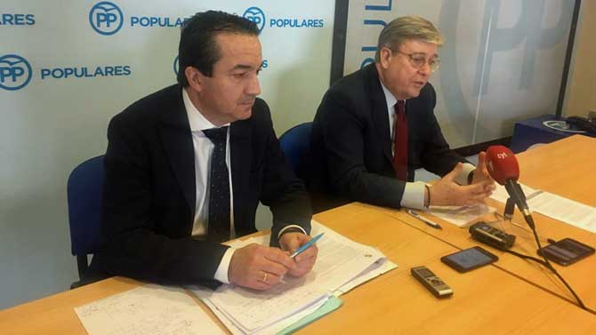 Vidal Galicia y José Manuel Fernández Santiago, procuradores del PP.