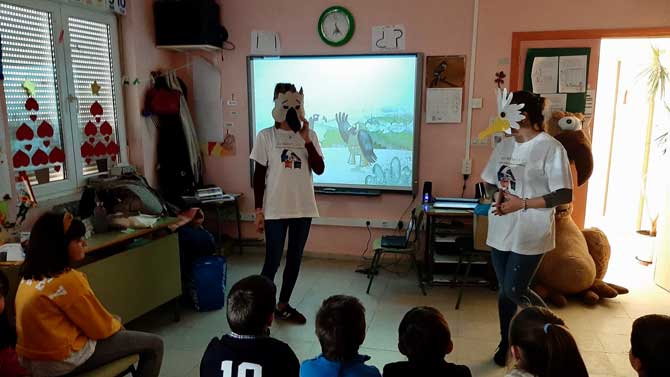 Programa educativo sobre aves carro&ntilde;eras.