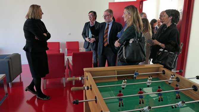 La consejera de Familia en la inauguración de la Residencia Duperier.