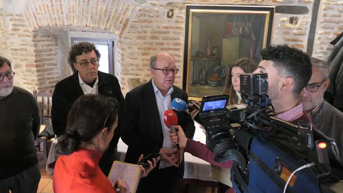 Declaraciones de Jes&uacute;s Caro a los periodistas.