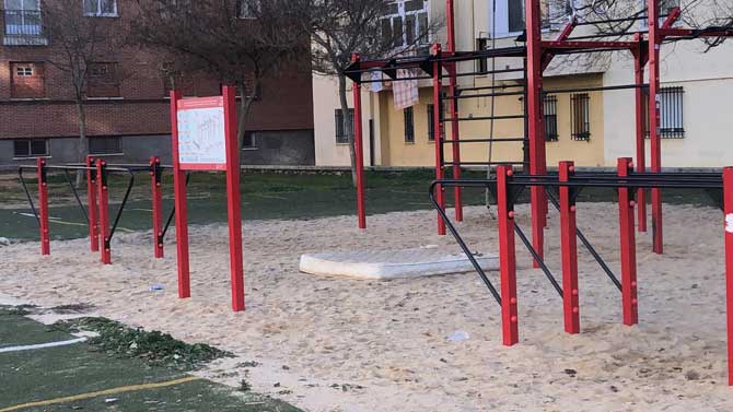 Parque de calistenia en el barrio de la Toledana.