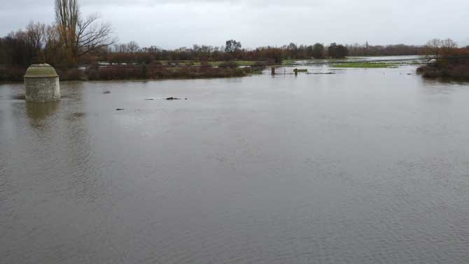 R&iacute;o Corneja en el l&iacute;mite de &Aacute;vila y Salamanca.