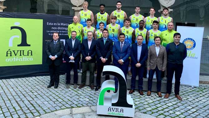 Foto oficial del Ávila Auténtica Carrefour El Bulevar en la Diputación.