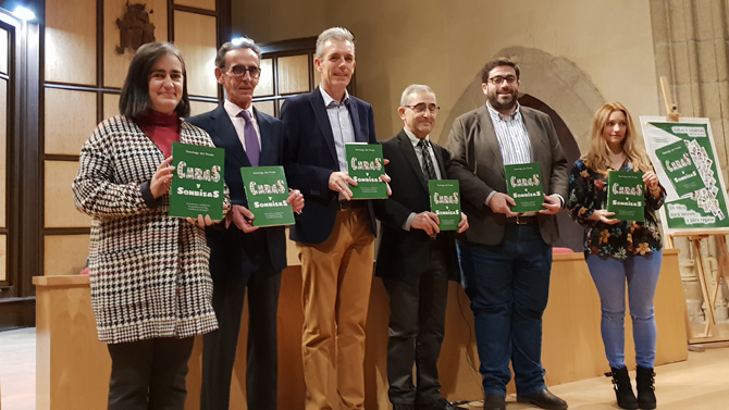 Presentaci&oacute;n del libro 'Caras y sonrisas' de Domingo del Prado.