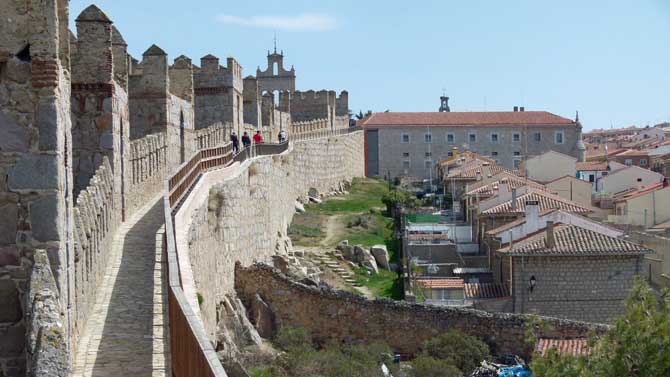 Adarve de la muralla.