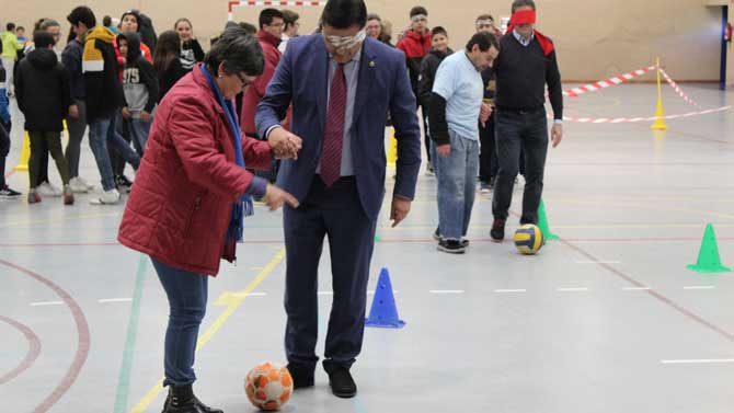 El presidente de la Diputación en el día de las Personas con Discapacidad.