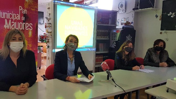 Presentación de la iniciativa para Navidad del Plan Municipal de Mayores.