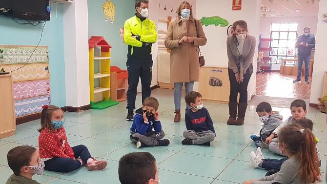 Visita al Programa de Animacion Infantil de Invierno.