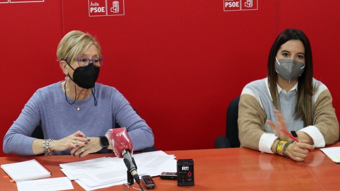 Rueda de prensa de Isabel Gonzalo y Nuria Rubio.