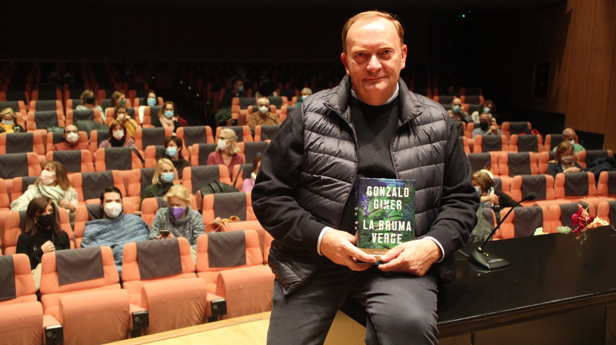 Gonzalo Giner en el ciclo 'Literarios'.