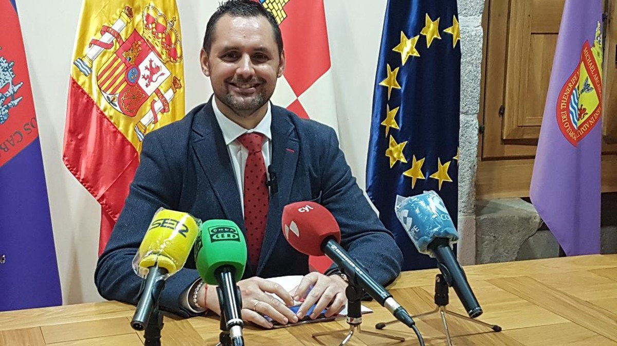 El portavoz del equipo de Gobierno explica los acuerdos de la Junta de Gobierno Local.