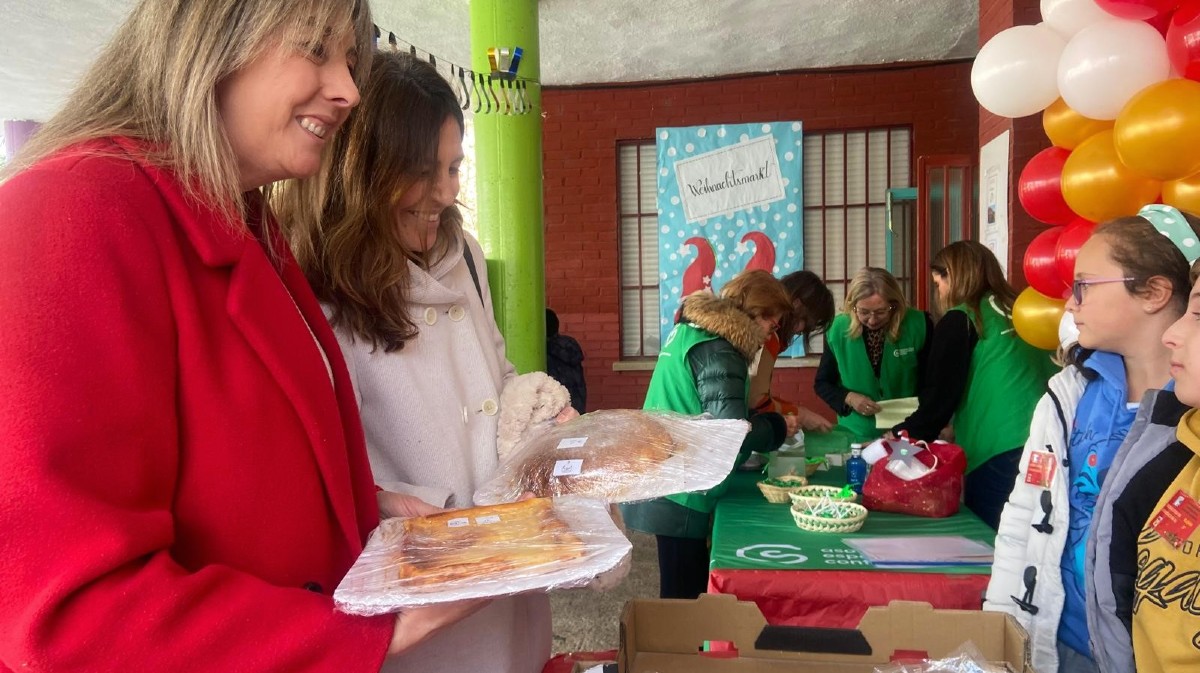 Mercadillo navideño alemán en el CEIP Arturo Duperier.