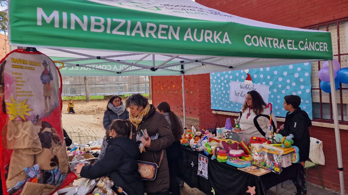 &lsquo;Weihnachtsmarkt&rsquo; en el CEIP Arturo Duperier.