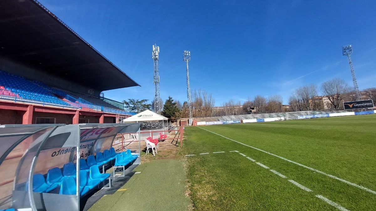 Estadio Adolfo Suárez.