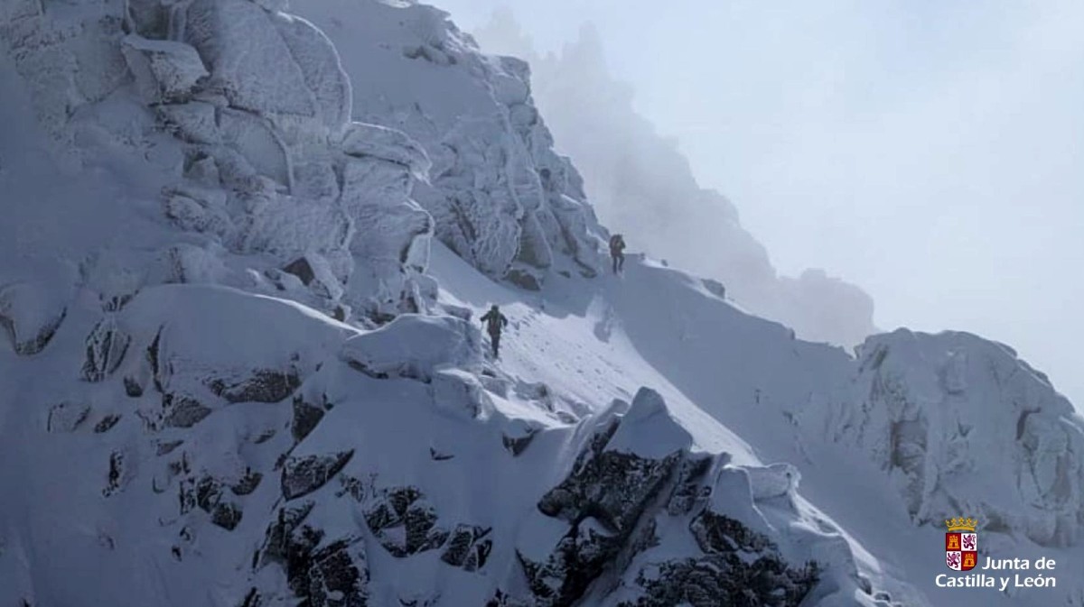 Rescate en la cumbre del Almanzor este domingo.