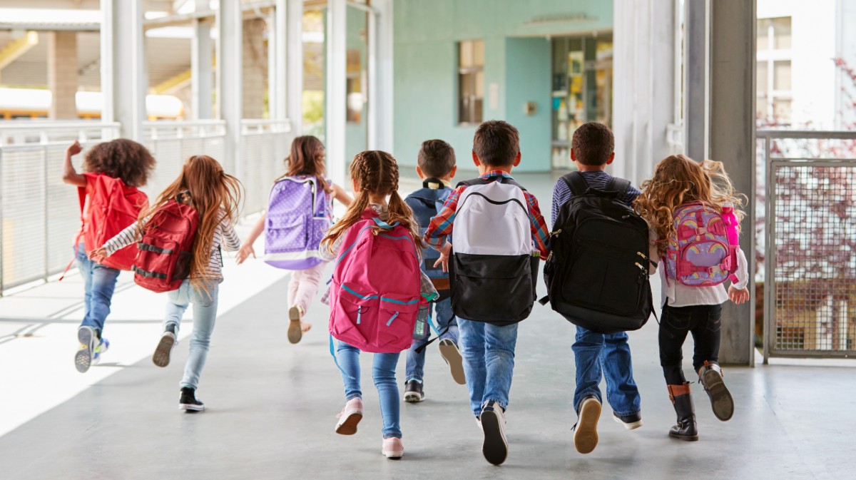 Escolares en un colegio.
