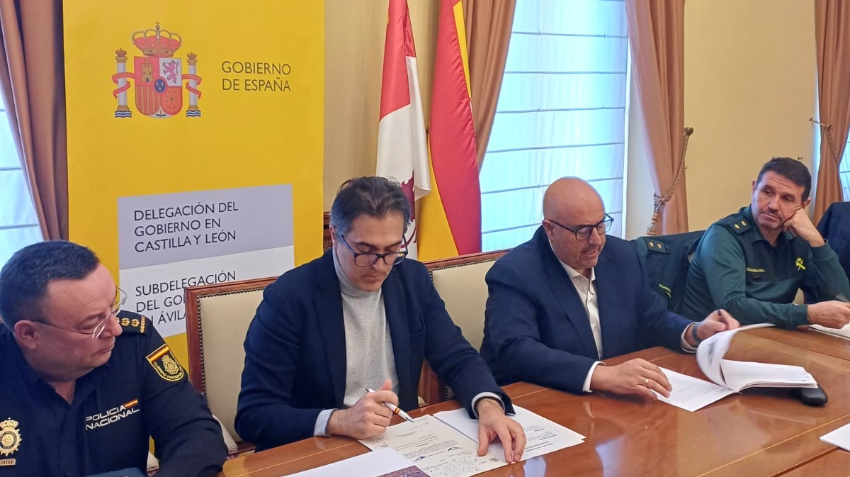 Reuni&oacute;n de la Junta de Seguridad de &Aacute;vila.