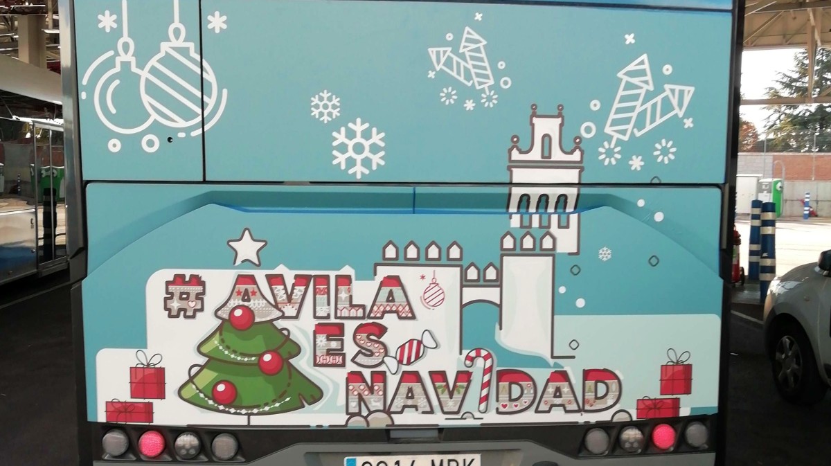 Promción de Ávila en un autobús de Madrid.