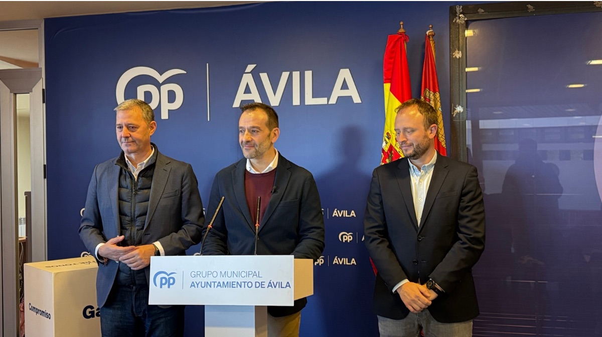 Javier Bellido, Jorge Pato y David Gil, concejales del PP
