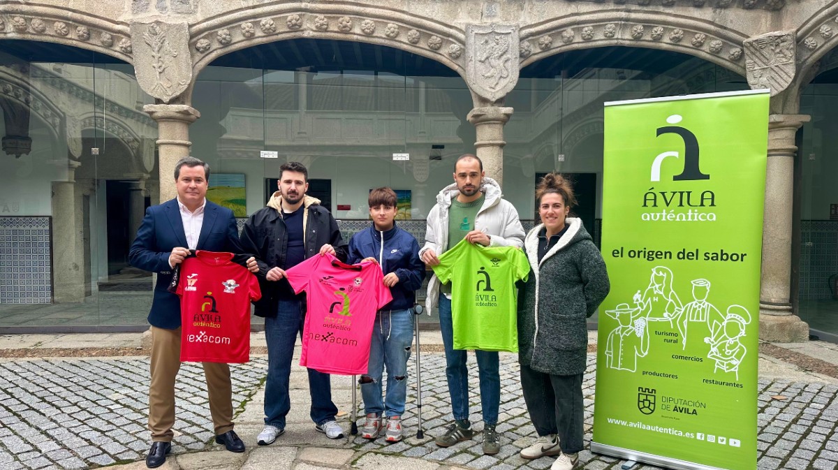 Renovación del apoyo de la Diputaciuón y el CD Ávila Sala.