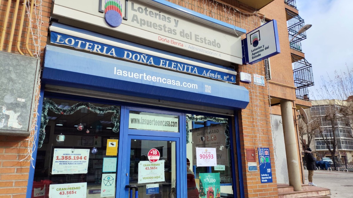 Administraci&oacute;n de loter&iacute;a Do&ntilde;a Elenita, en la avenida Juan Pablo II.