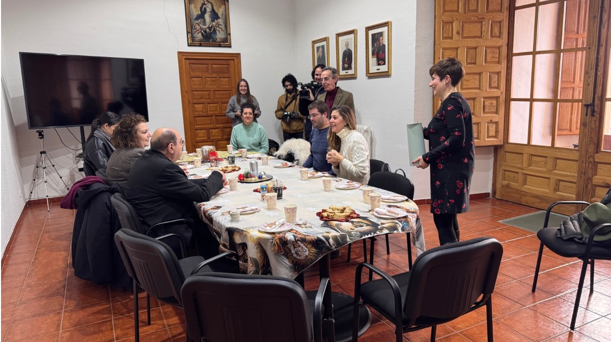Los periodistas de &Aacute;vila se re&uacute;nen con el obispo de &Aacute;vila