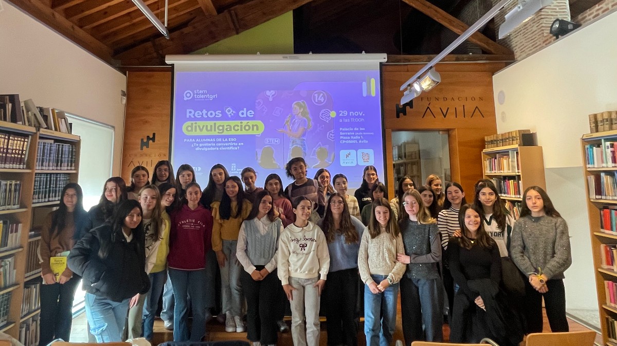 Reto Divulgadoras en el programa Stem Talent.