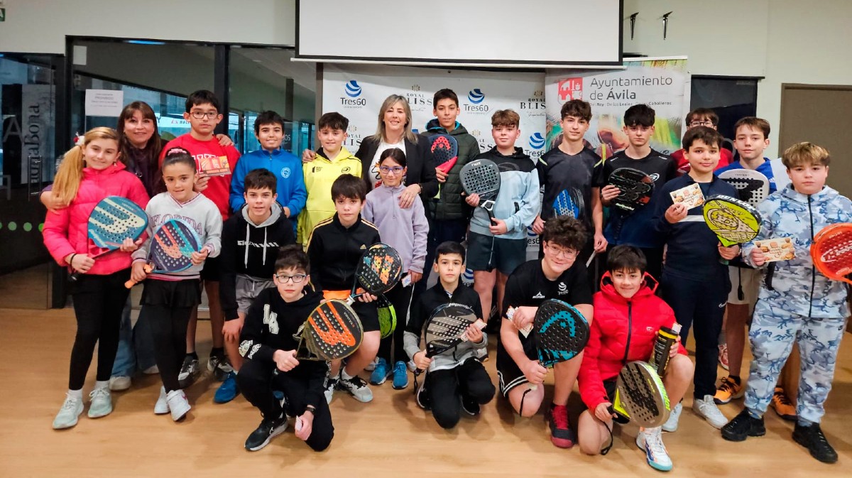 Participantes en el torneo de p&aacute;del de Navidad.