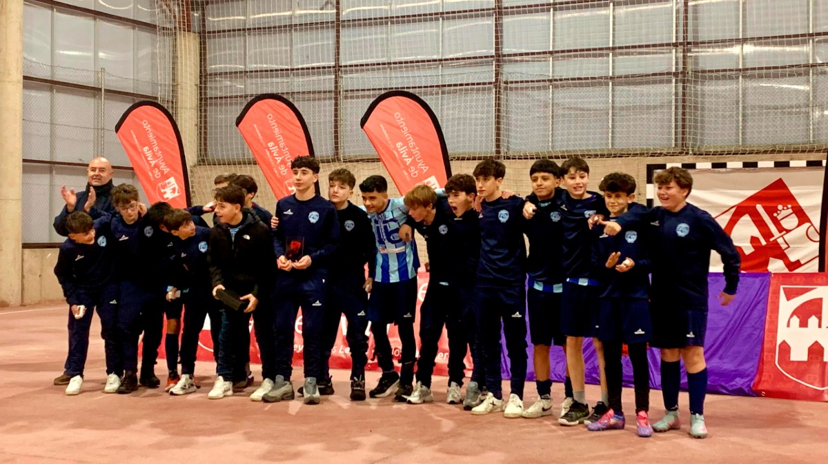 I Torneo de f&uacute;tbol base &Aacute;vila Cup.