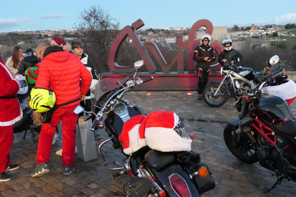 Papanoelada Motera en &Aacute;vila.