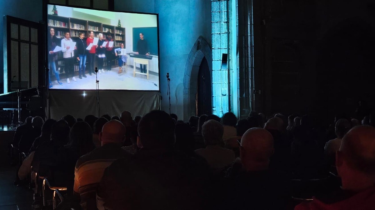 coro del programa de Atenci&oacute;n a Reclusas de C&aacute;ritas Diocesana de &Aacute;vila.
