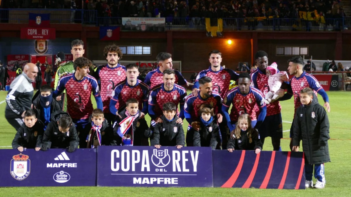 Real Ávila-Rayo Vallecano en la segunda eliminatoria de la Copa del Rey.