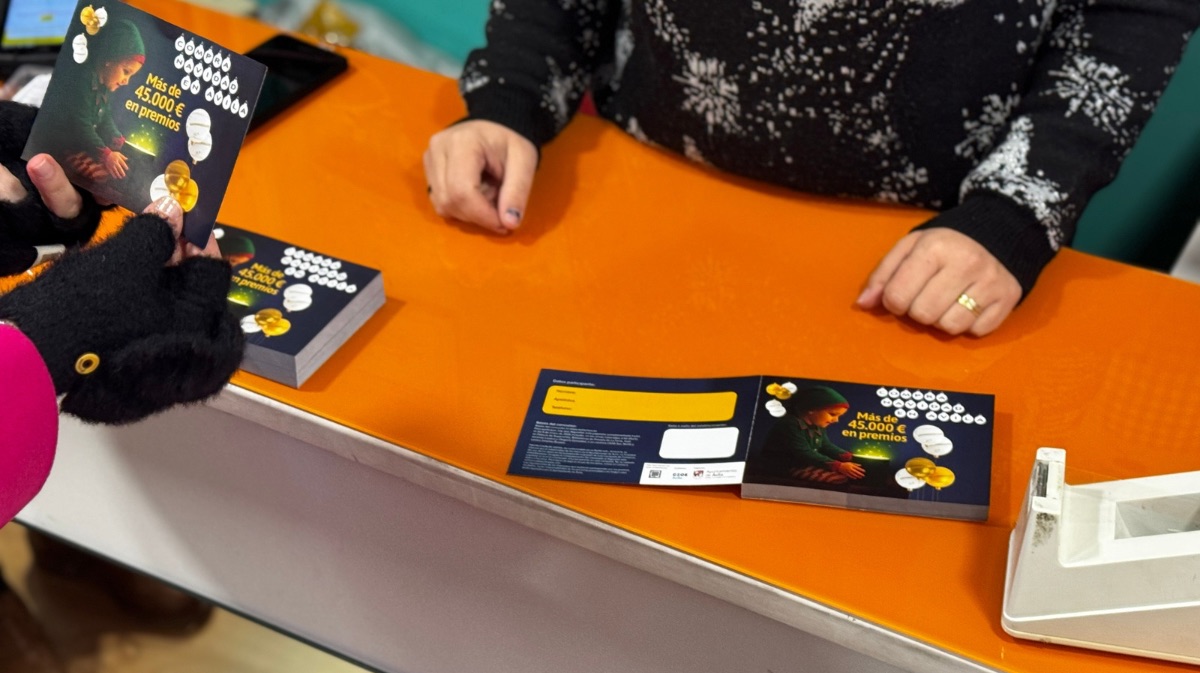 Papeletas de la campaña de comercio navideña