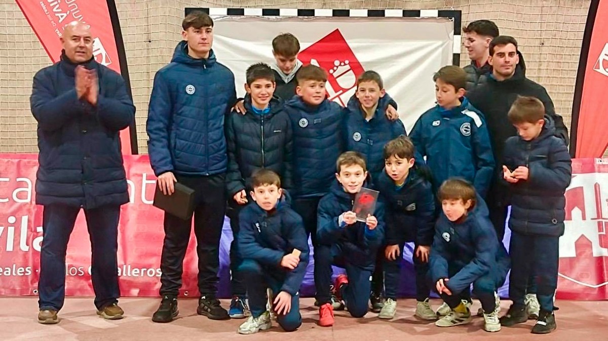 I Torneo de f&uacute;tbol base &Aacute;vila Cup.