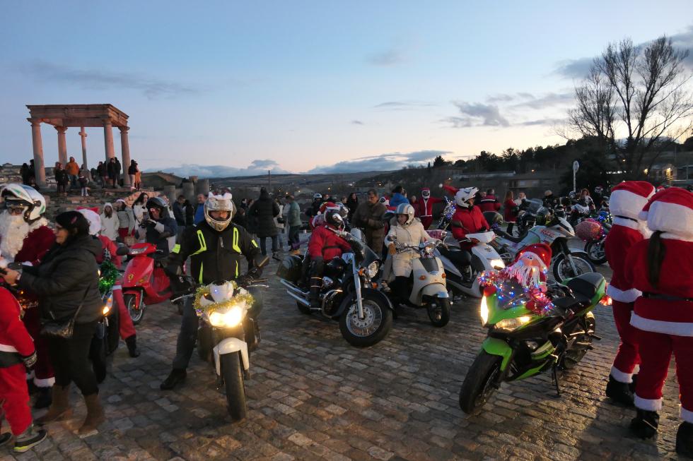 Papanoelada Motera en &Aacute;vila.
