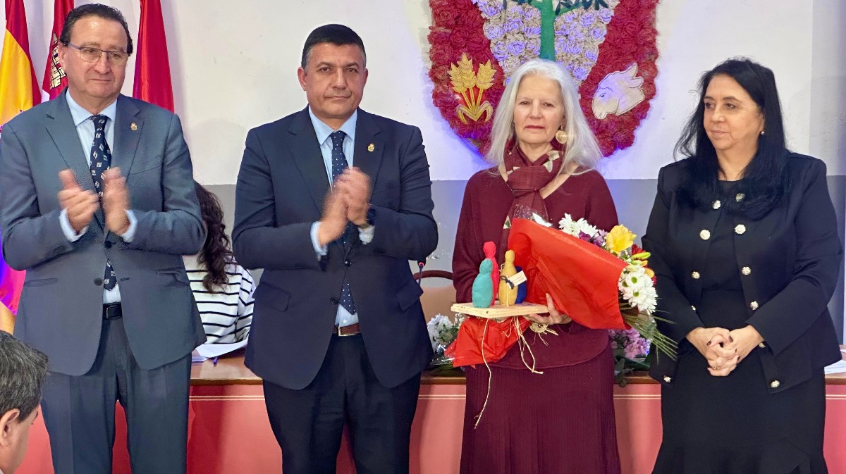 Reconocimiento a María Ángeles Lamas a propuesta de AFA Cebrreros.