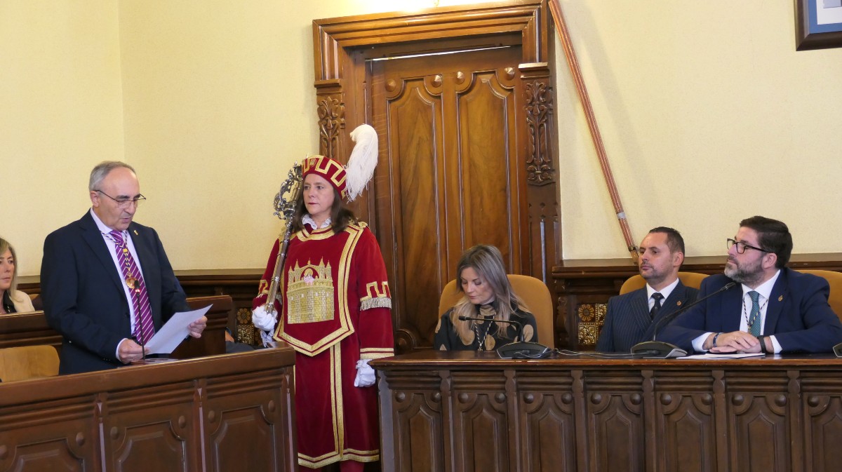 Acto del 40 aniversario de la declaración de Ávila como Ciudad Patrimonio en el Ayuntamiento.