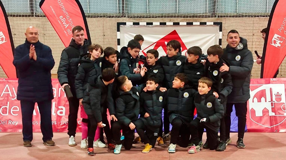 I Torneo de f&uacute;tbol base &Aacute;vila Cup.