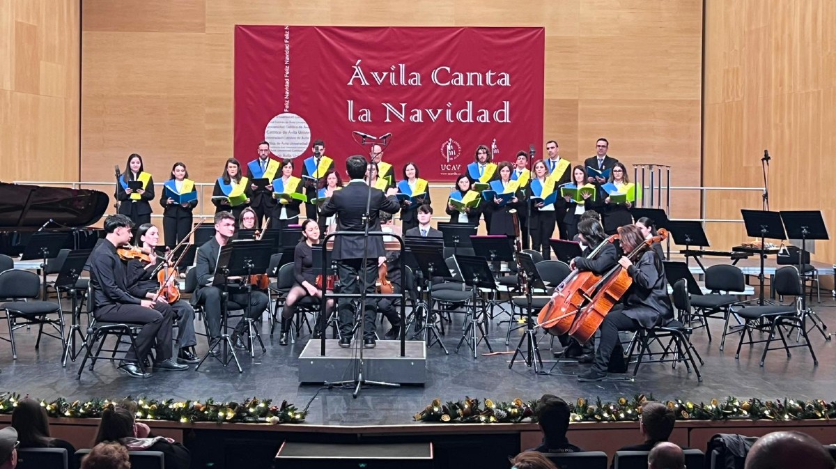 Coro de la UCAV.