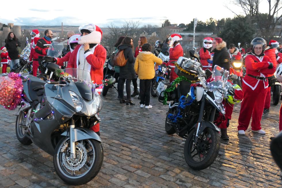 Papanoelada Motera en &Aacute;vila.