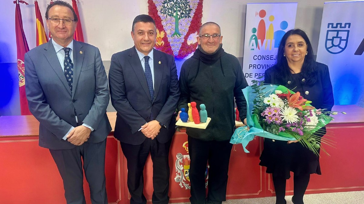 Reconocimiento a José Antonio Garzón a propuesta de Down Ávila.