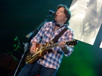 FOGERTY (EX-CREEDENCE) Y ROSENDO EN GREDOS